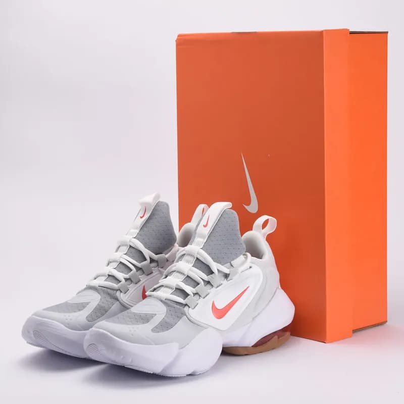 NIKE AIR MAX ALPHA SAVAGE