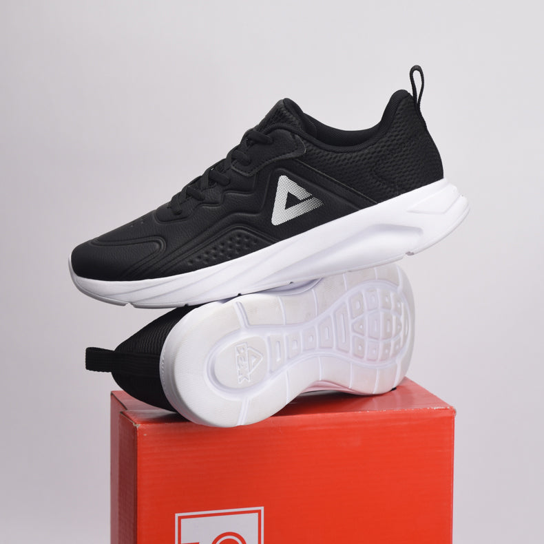 PEAK FOOTWEAR