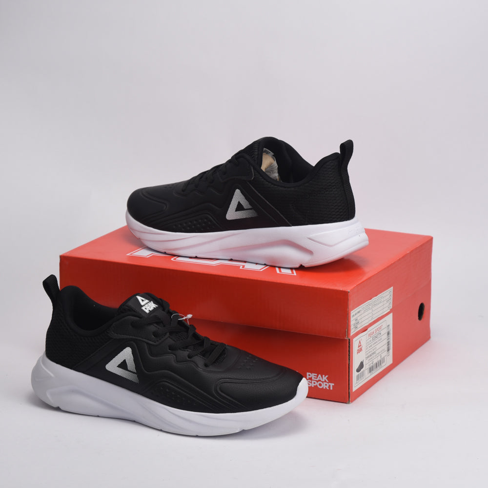 PEAK FOOTWEAR