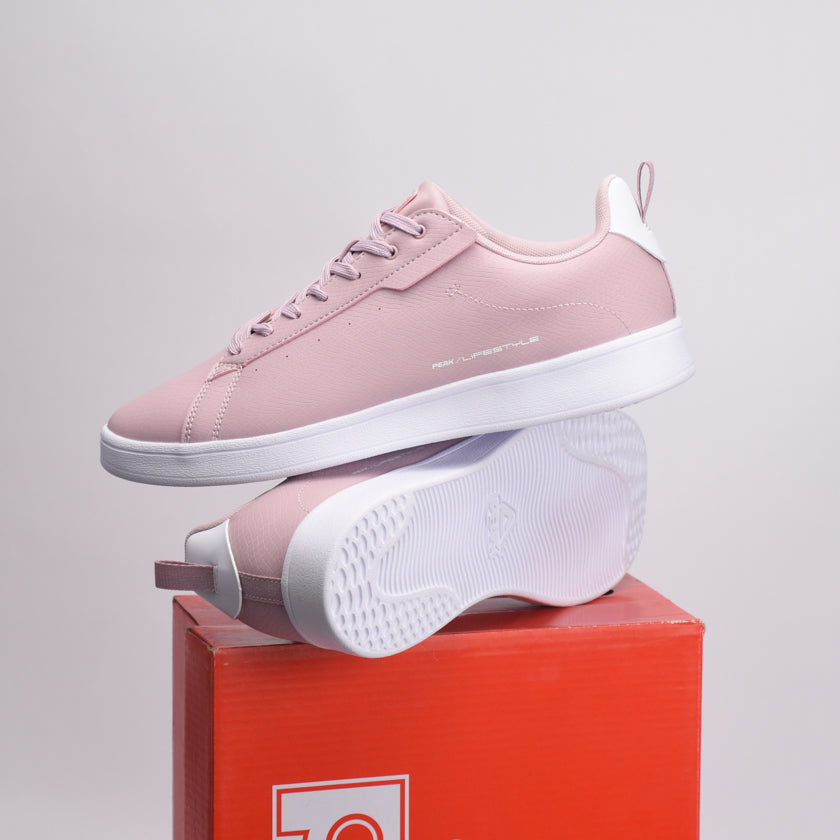PEAK FOOTWEAR