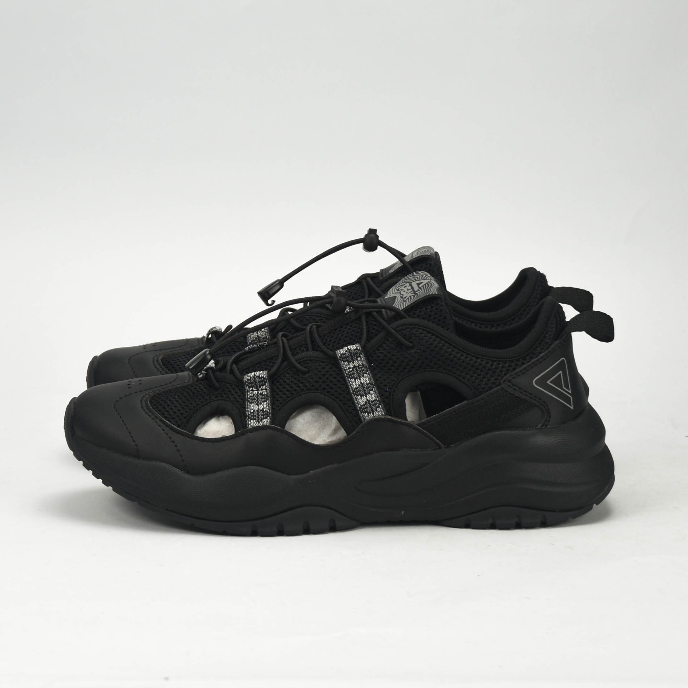 PEAK SPORTS SHOES