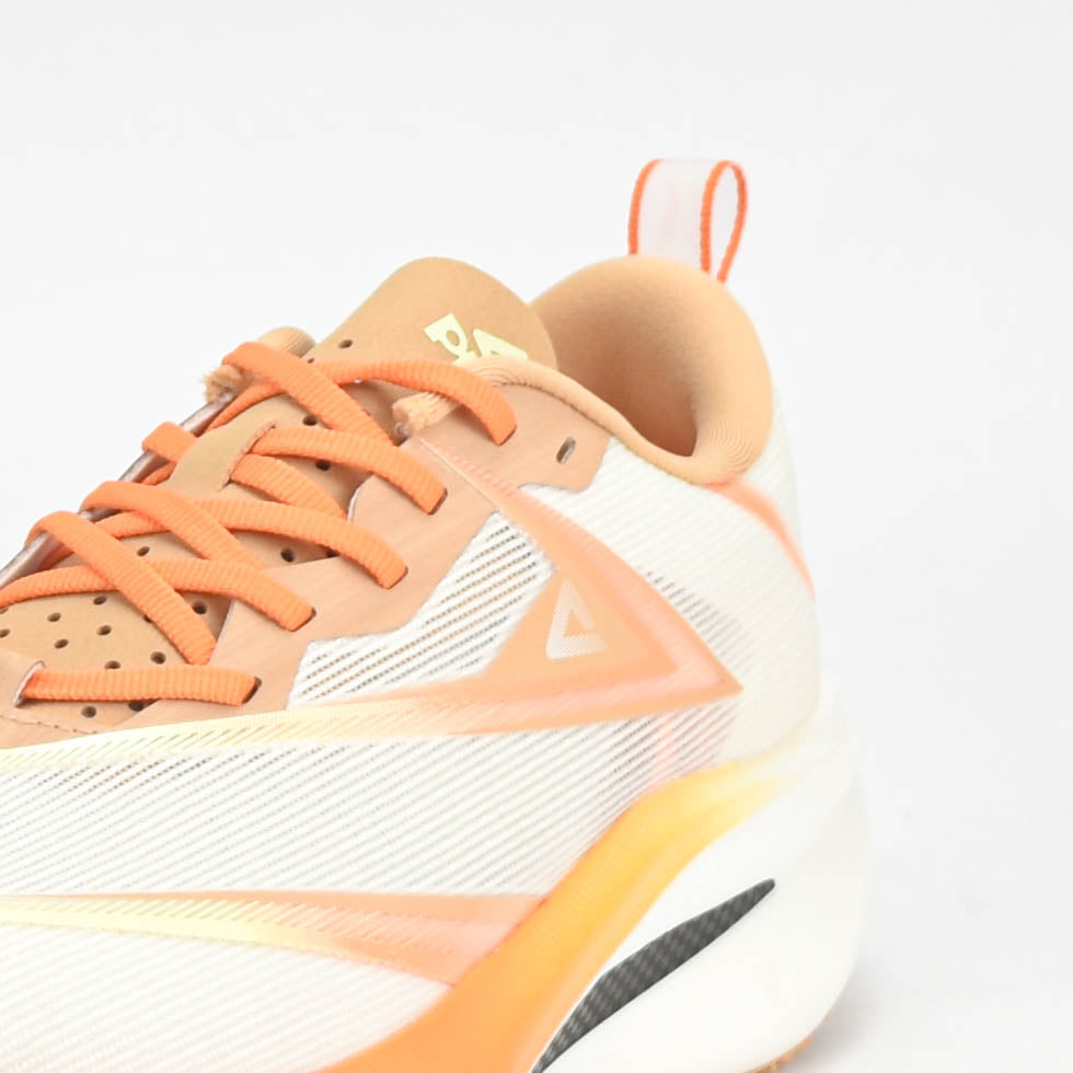 PEAK SHOES