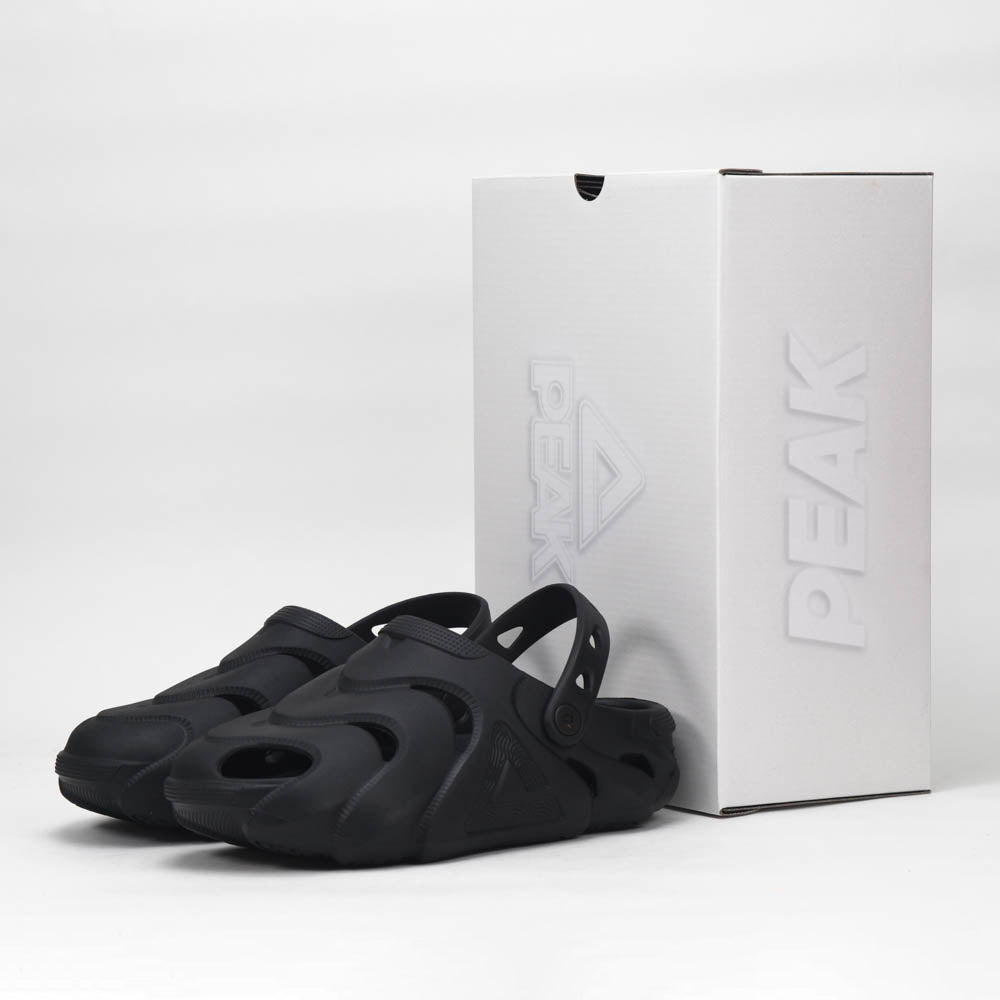 PEAK SLIPPERS SANDALS BLACK