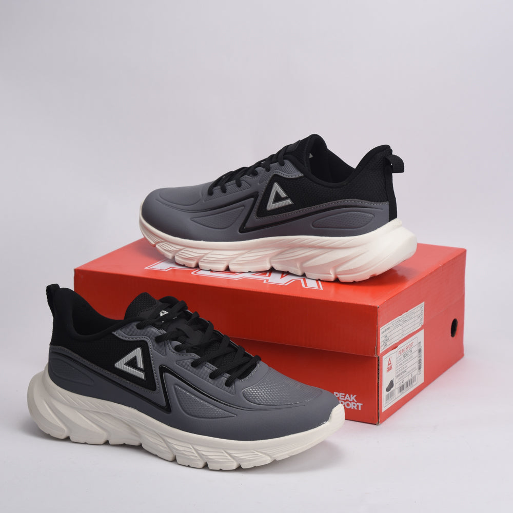PEAK FOOTWEAR