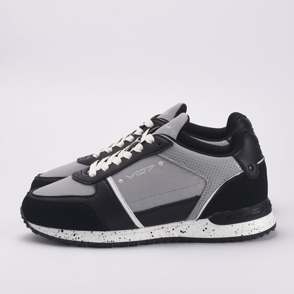 VO7 FOOTWEAR