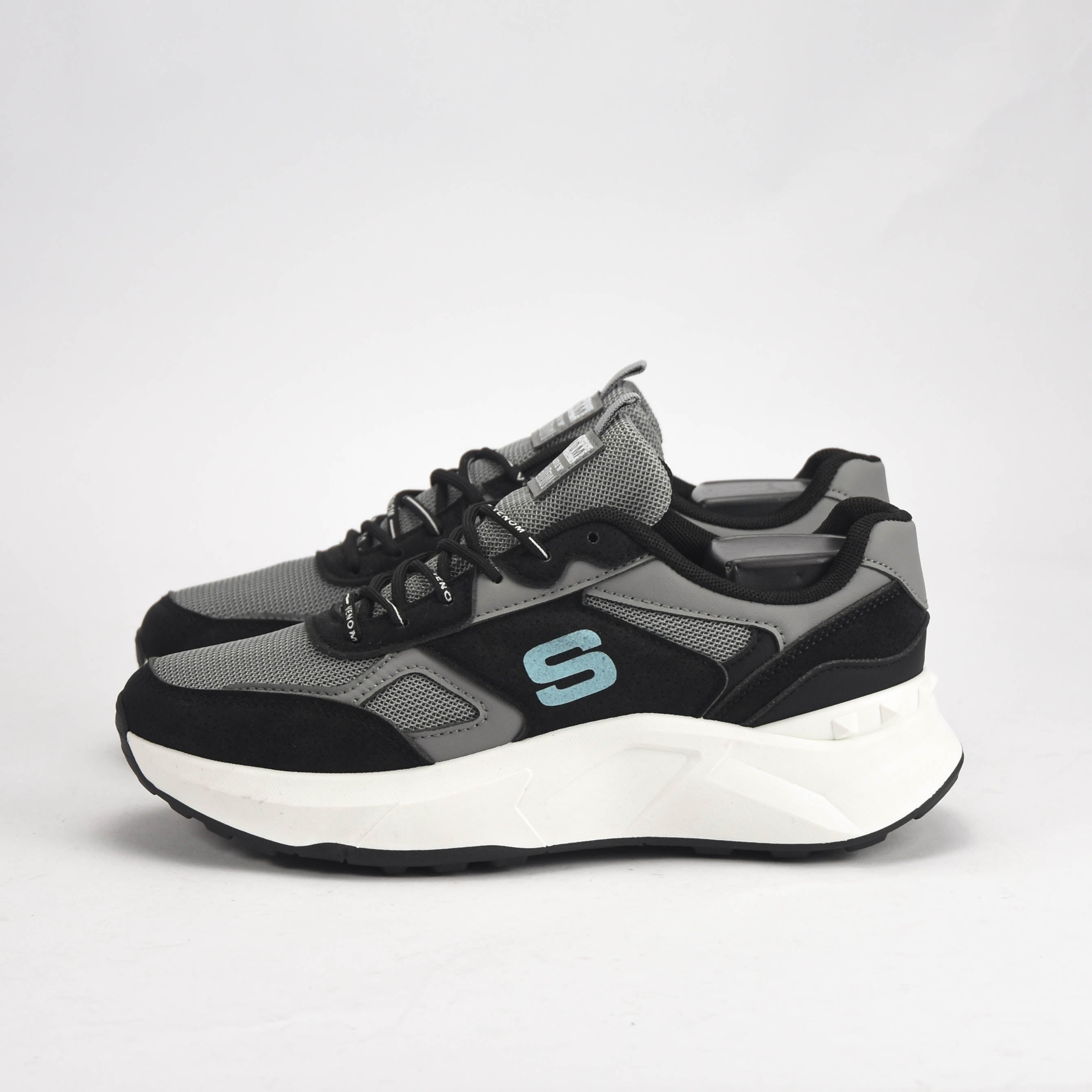 VENOM SHOES