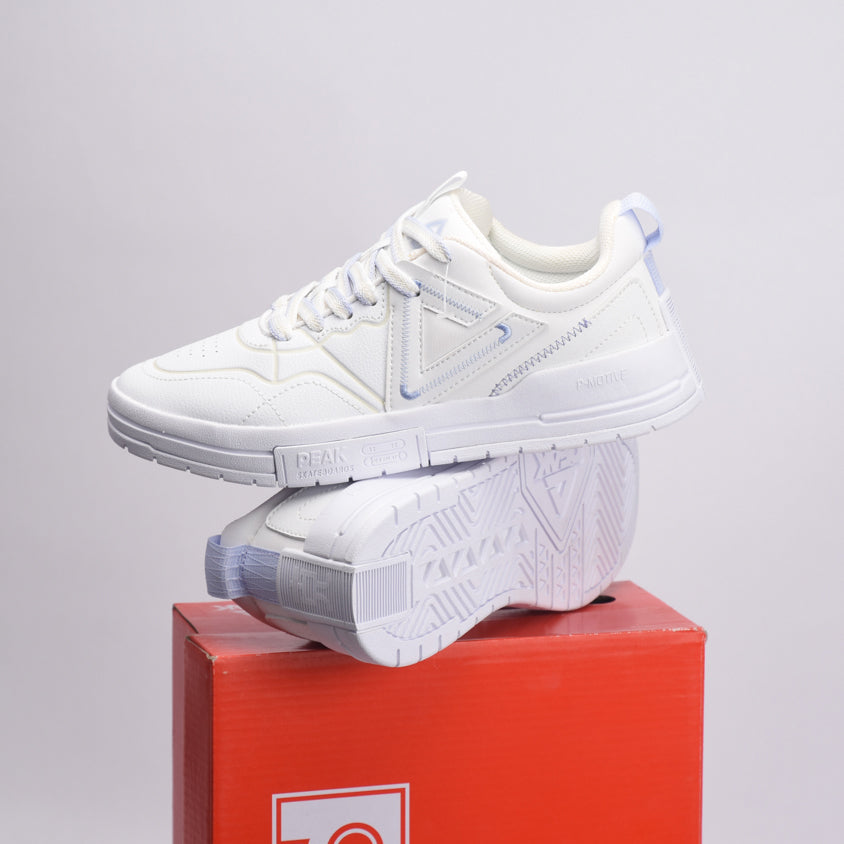 PEAK FOOTWEAR