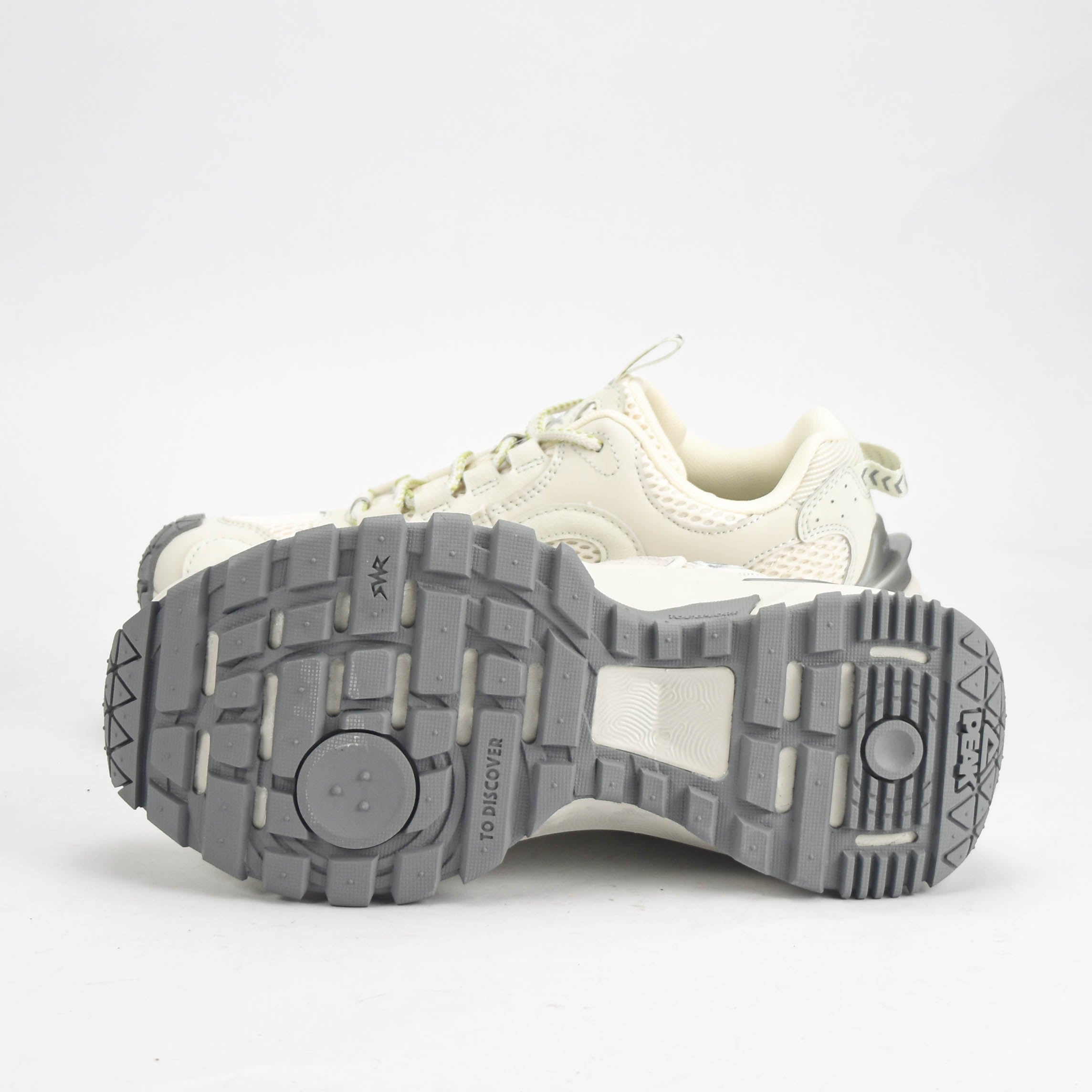 PEAK SHOES