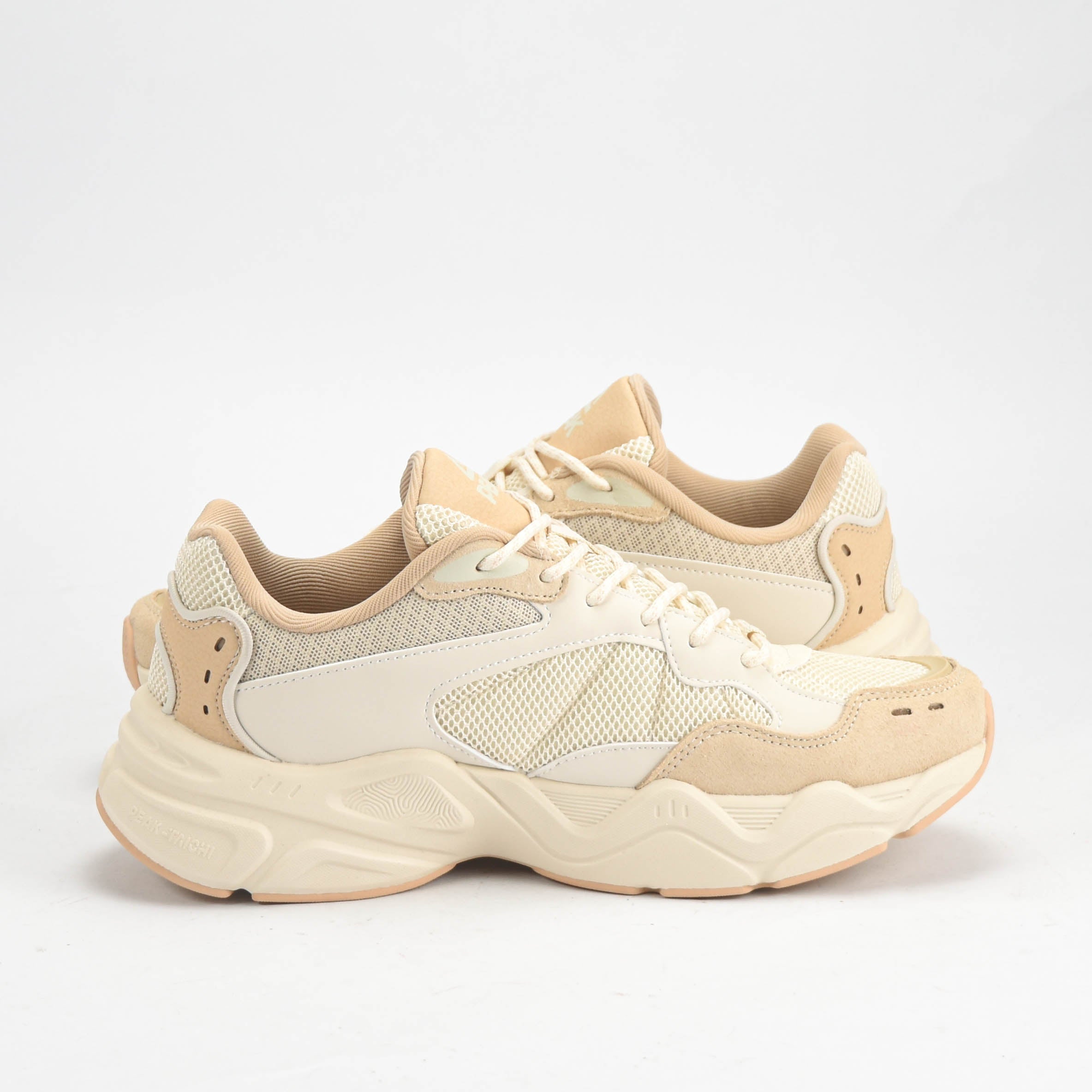 PEAK SHOES