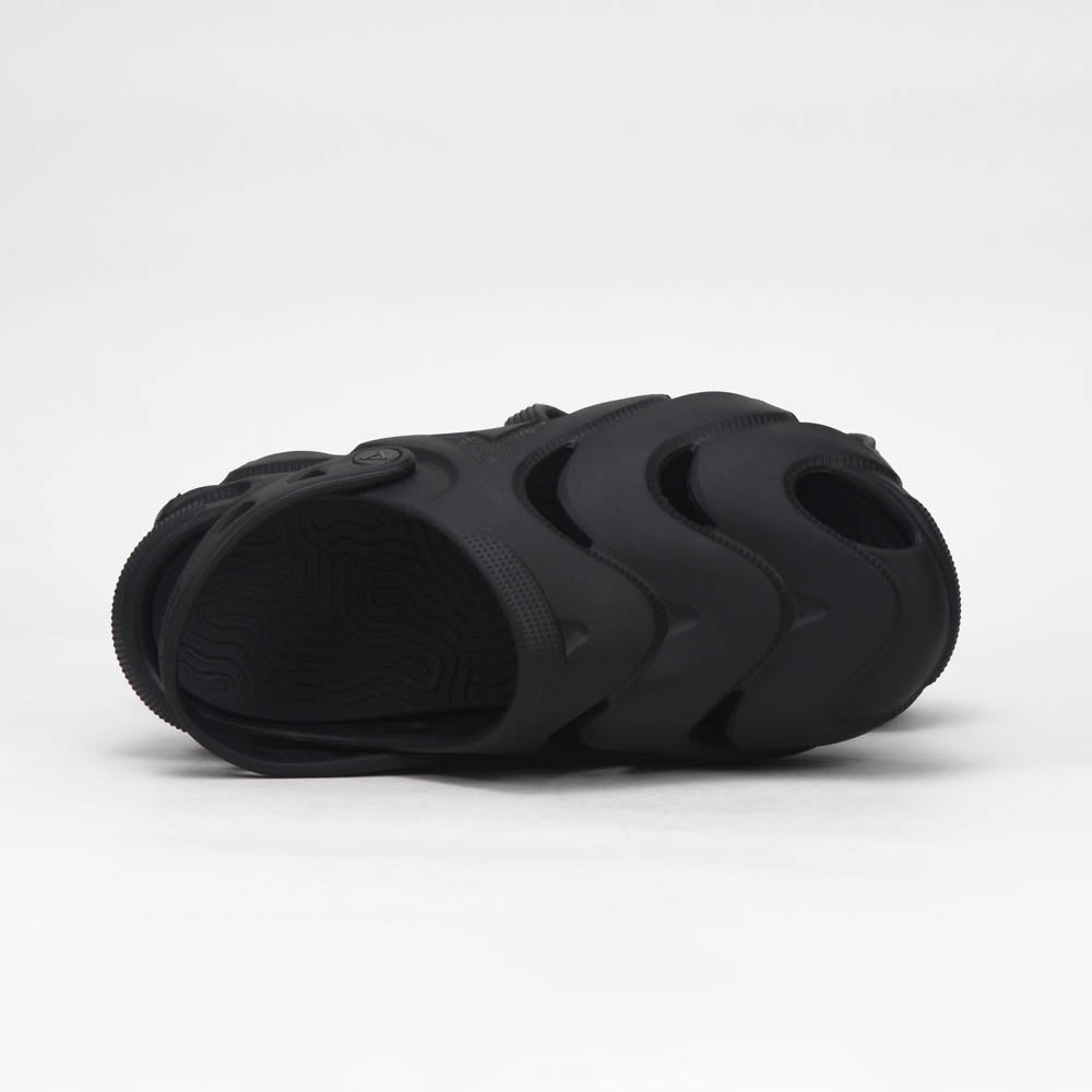 PEAK SLIPPERS SANDALS BLACK