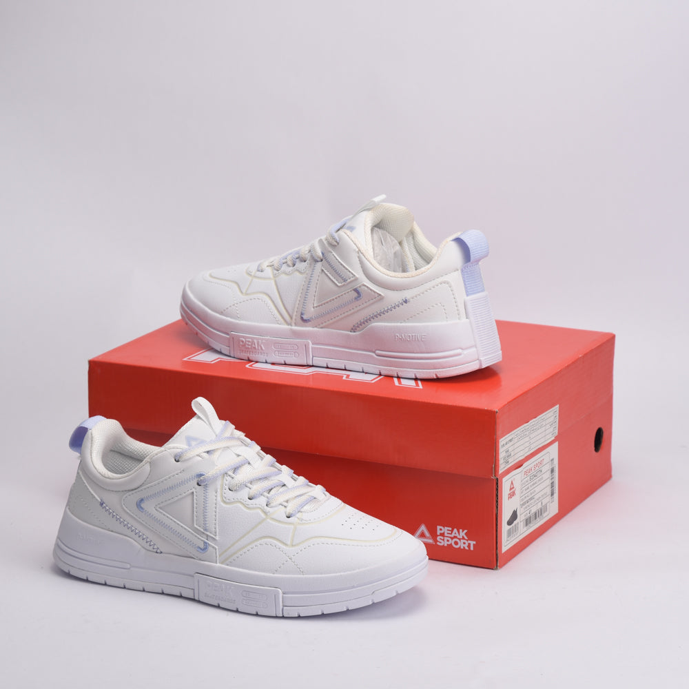 PEAK FOOTWEAR