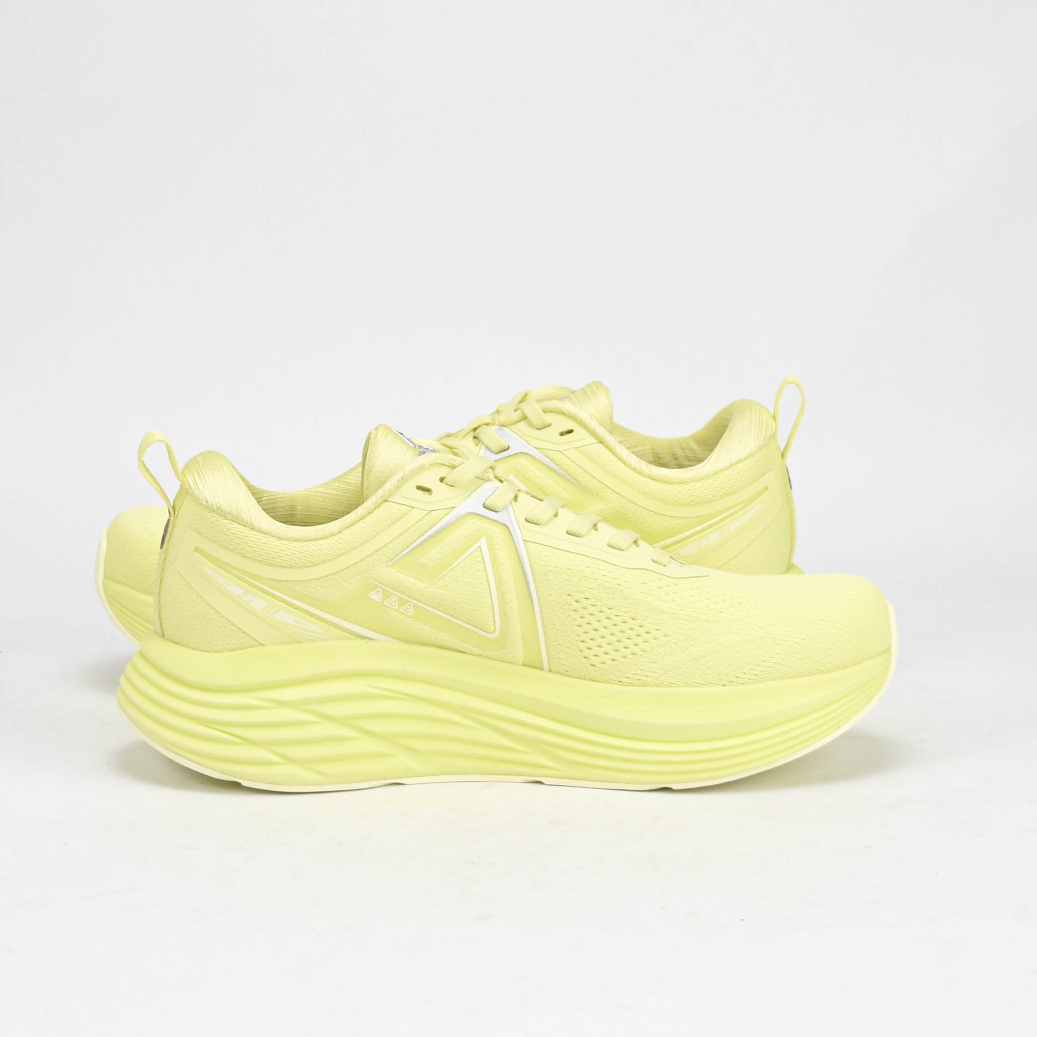 PEAK SHOES