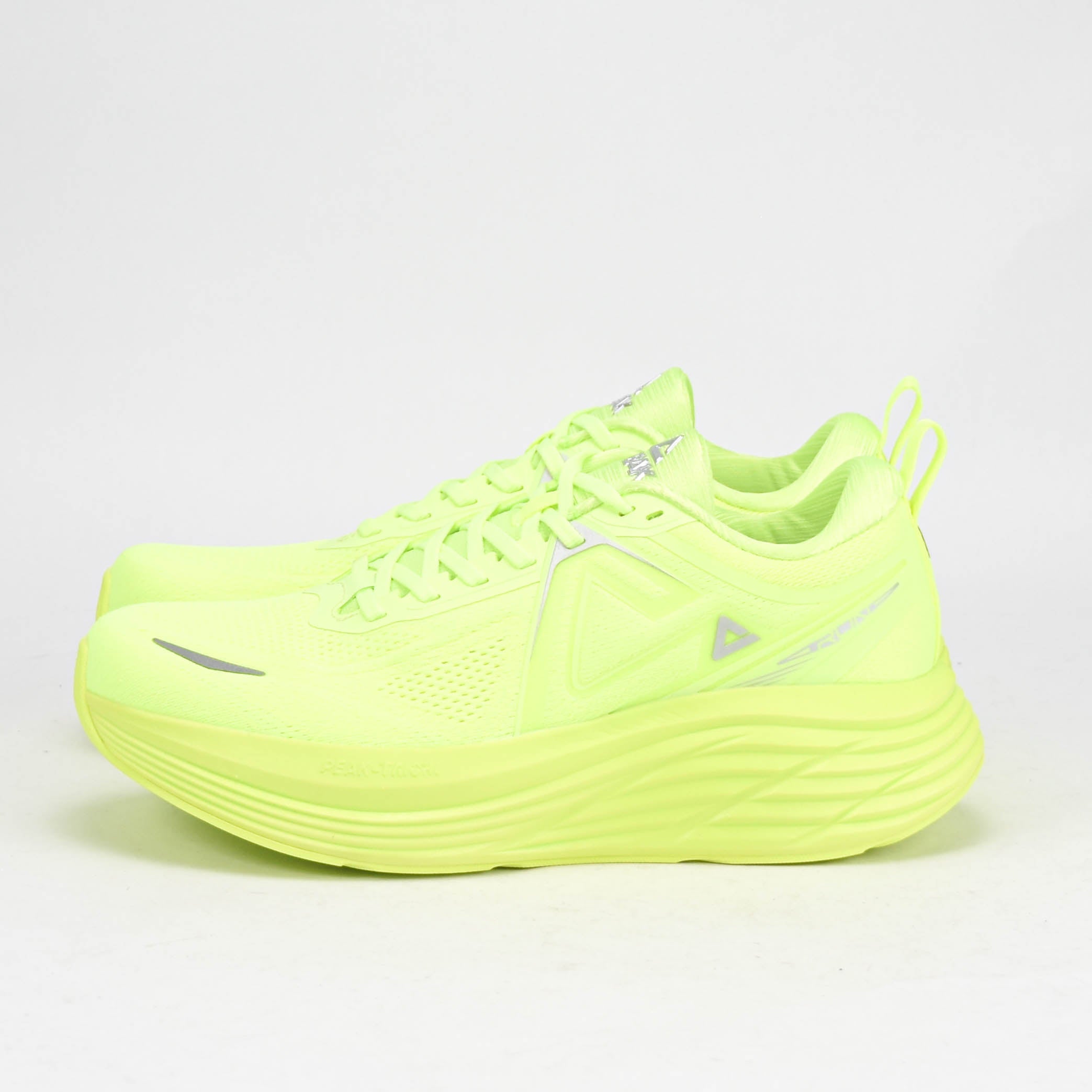 PEAK SHOES