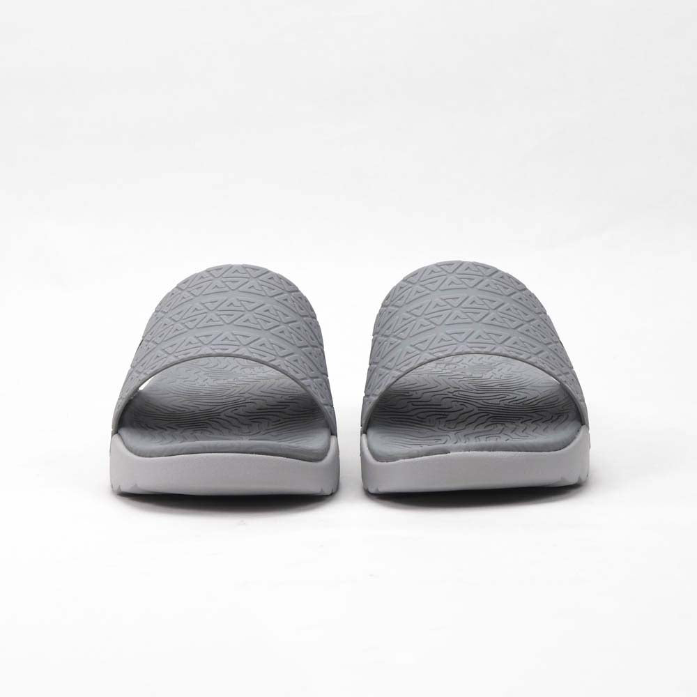 Peak Taichi Slippers