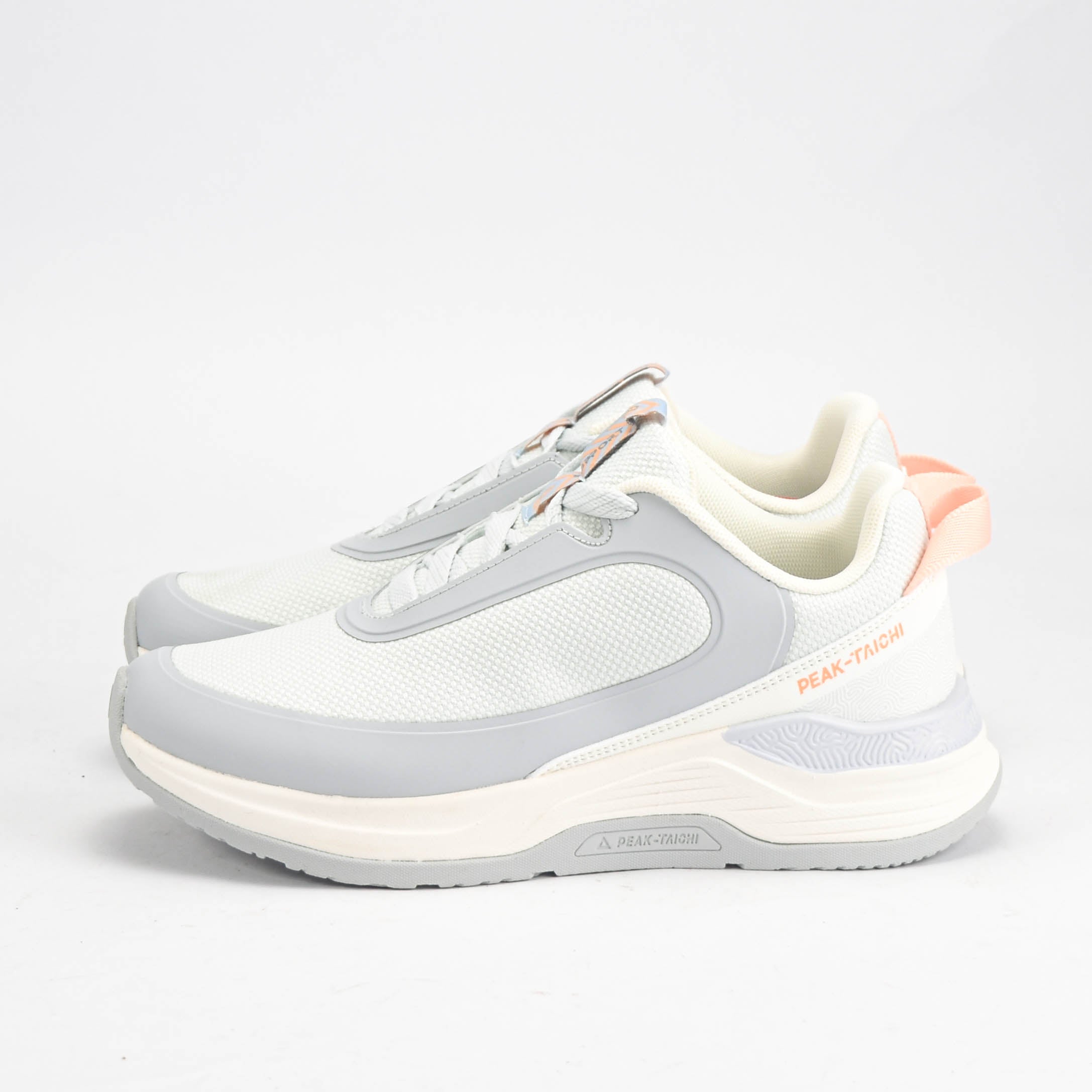 PEAK SHOES
