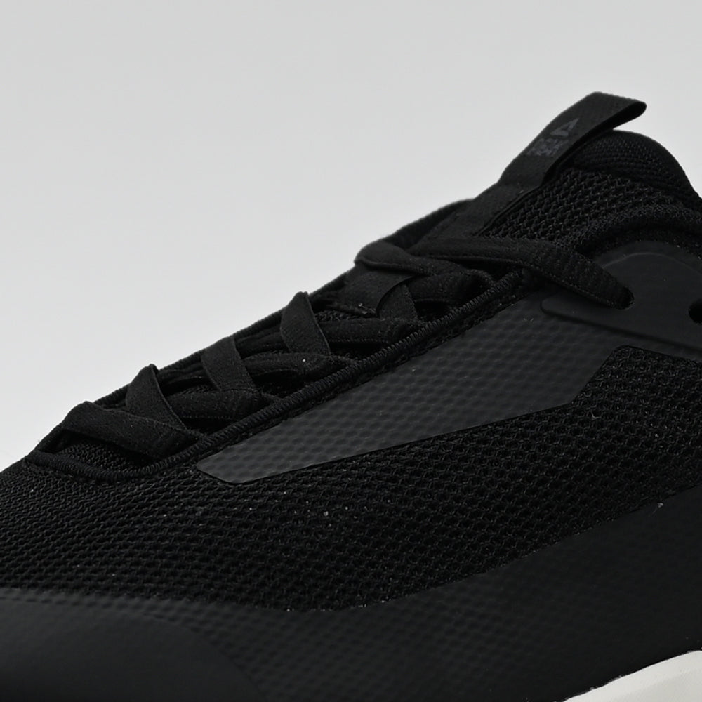 PEAK Walking Shoes, Black/White