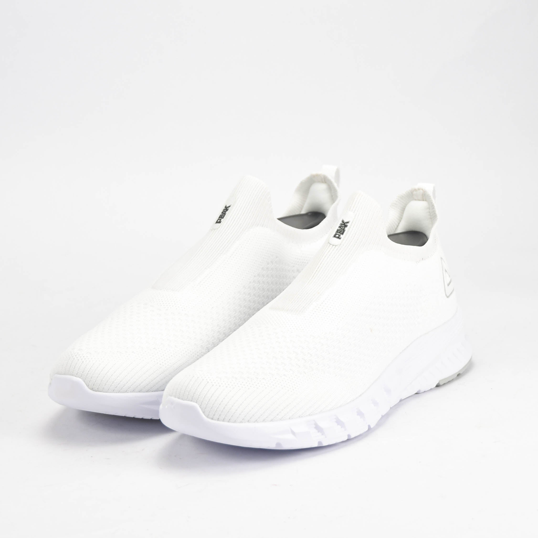 PEAK SHOES