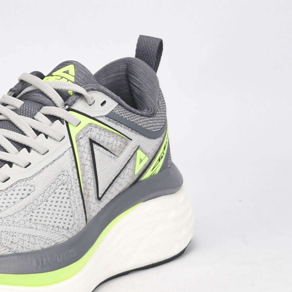 PEAK SHOES