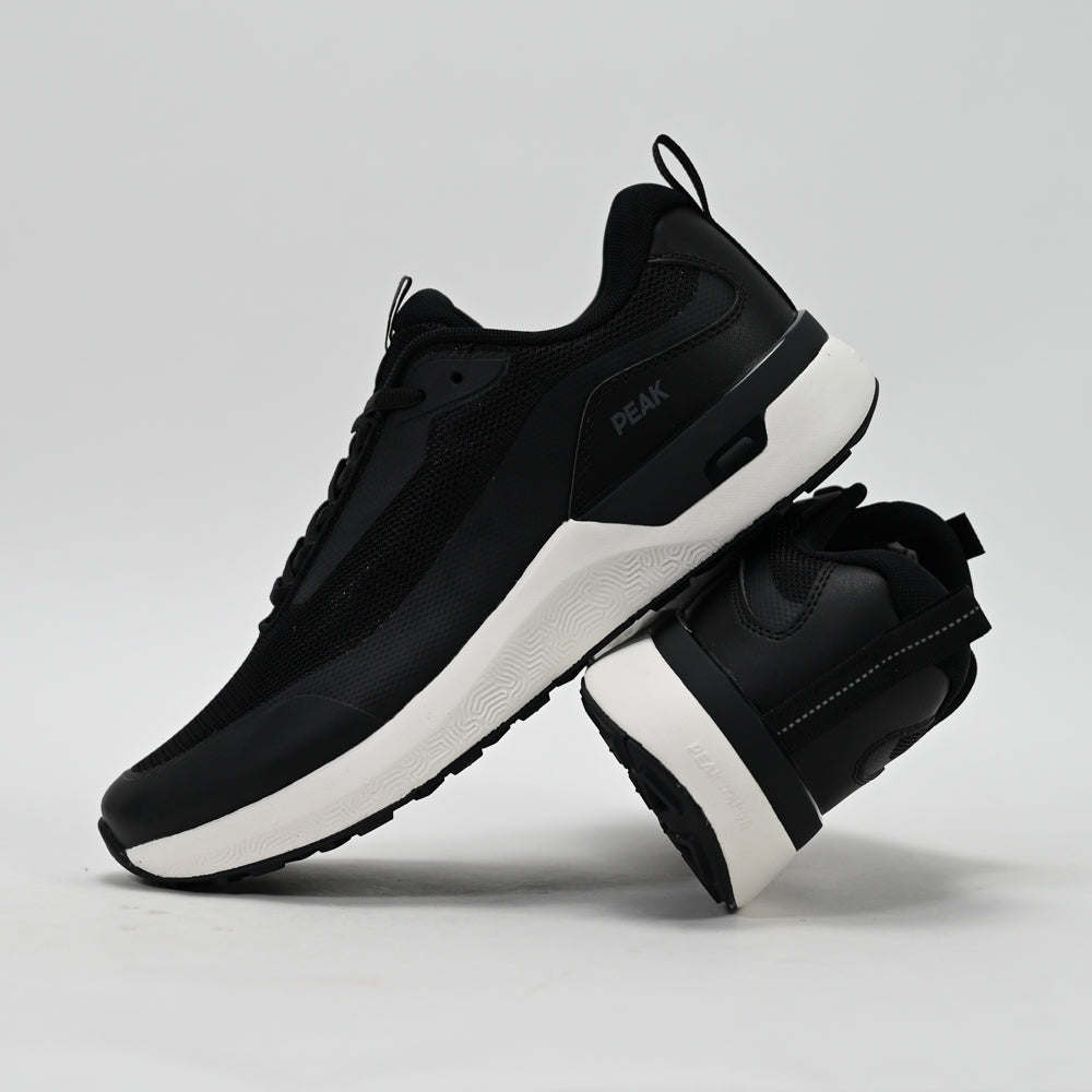 PEAK Walking Shoes, Black/White