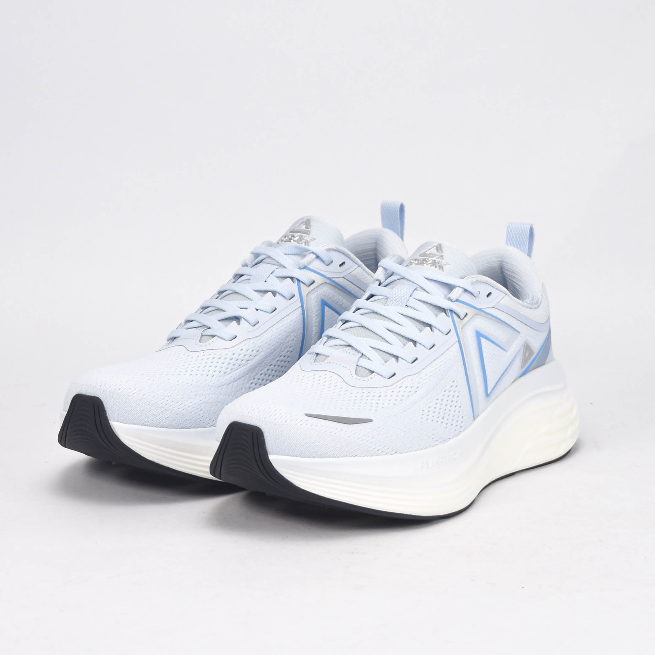 PEAK SHOES