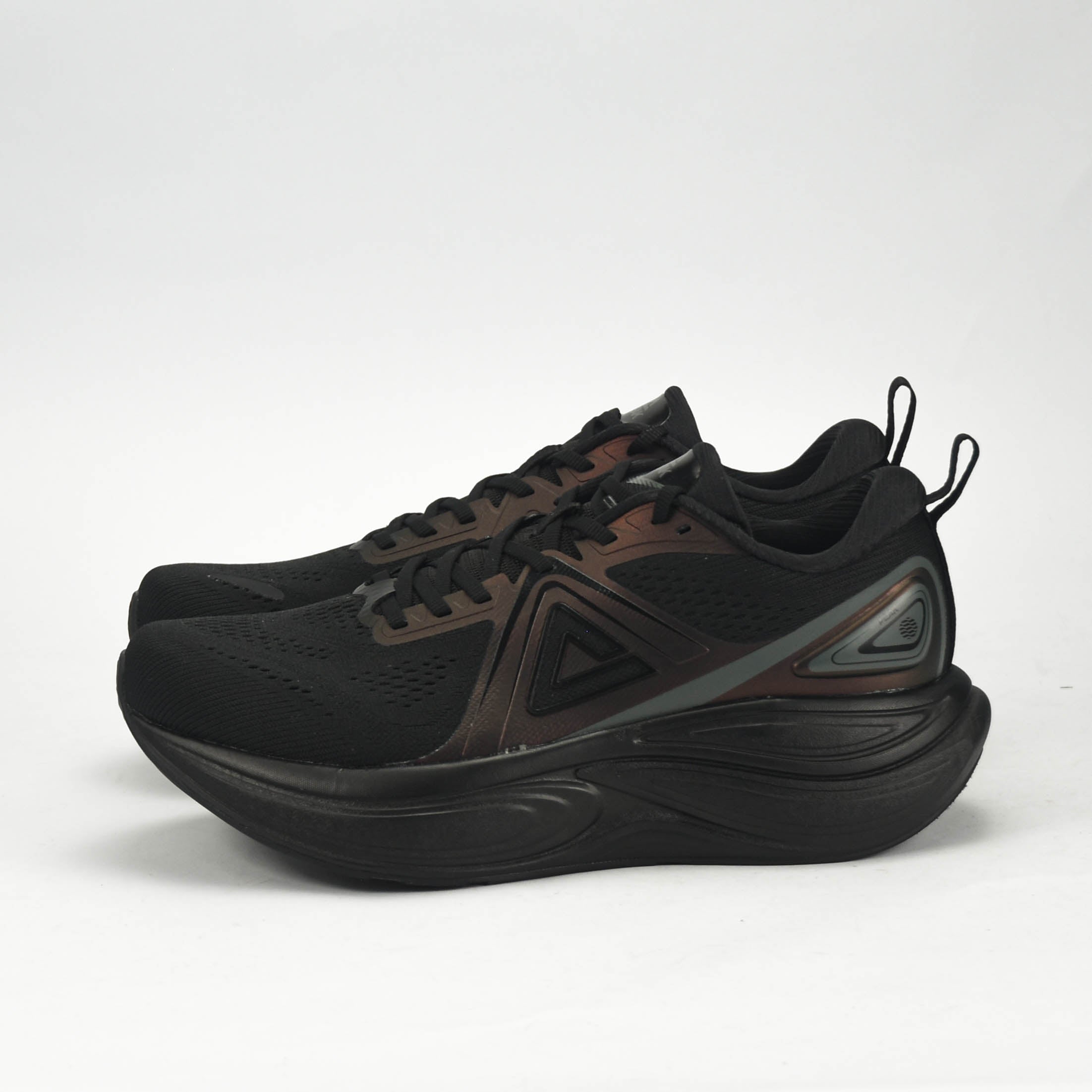 PEAK SPORTS SHOES