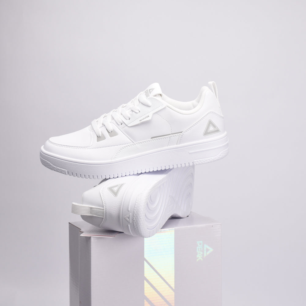 PEAK FOOTWEAR