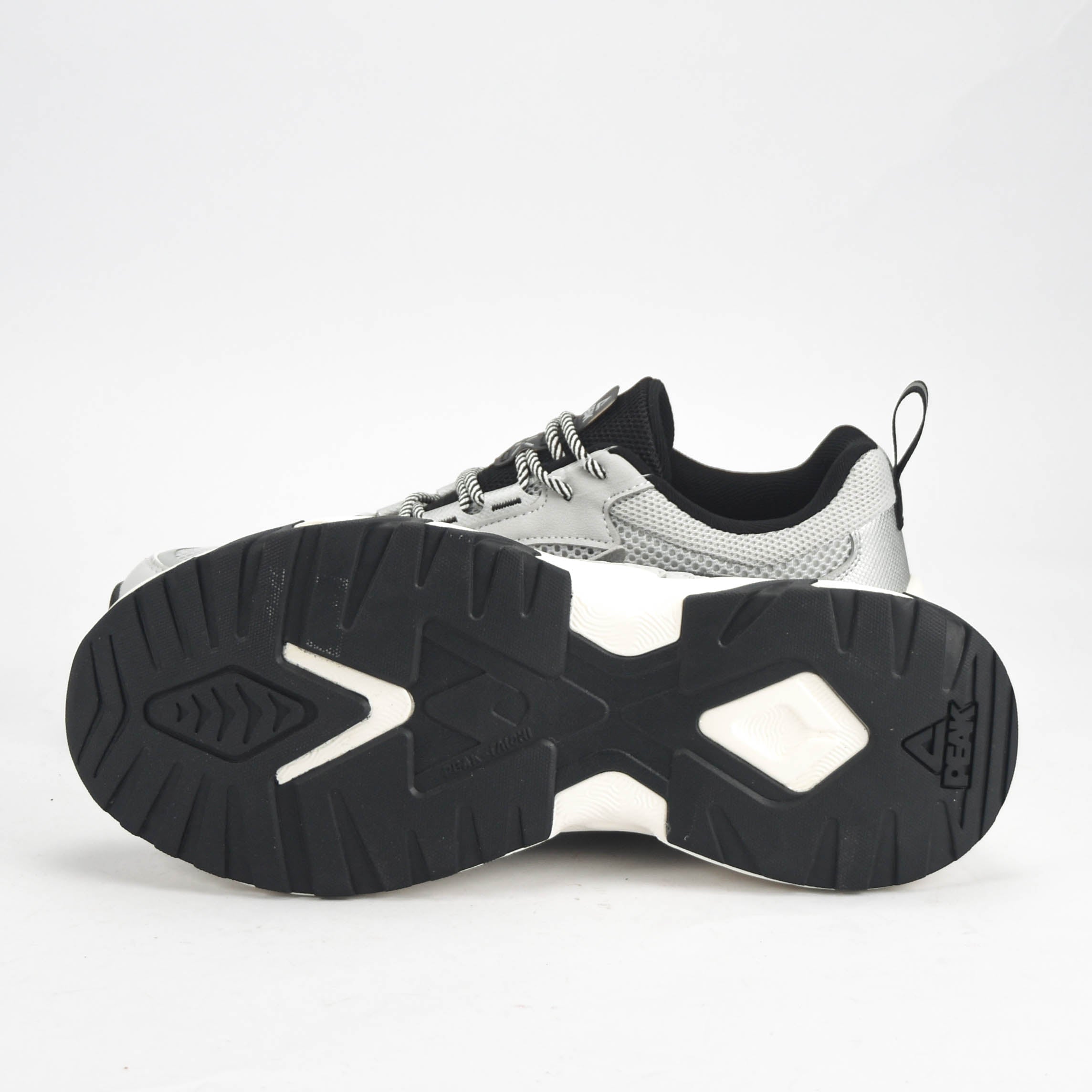 PEAK SHOES