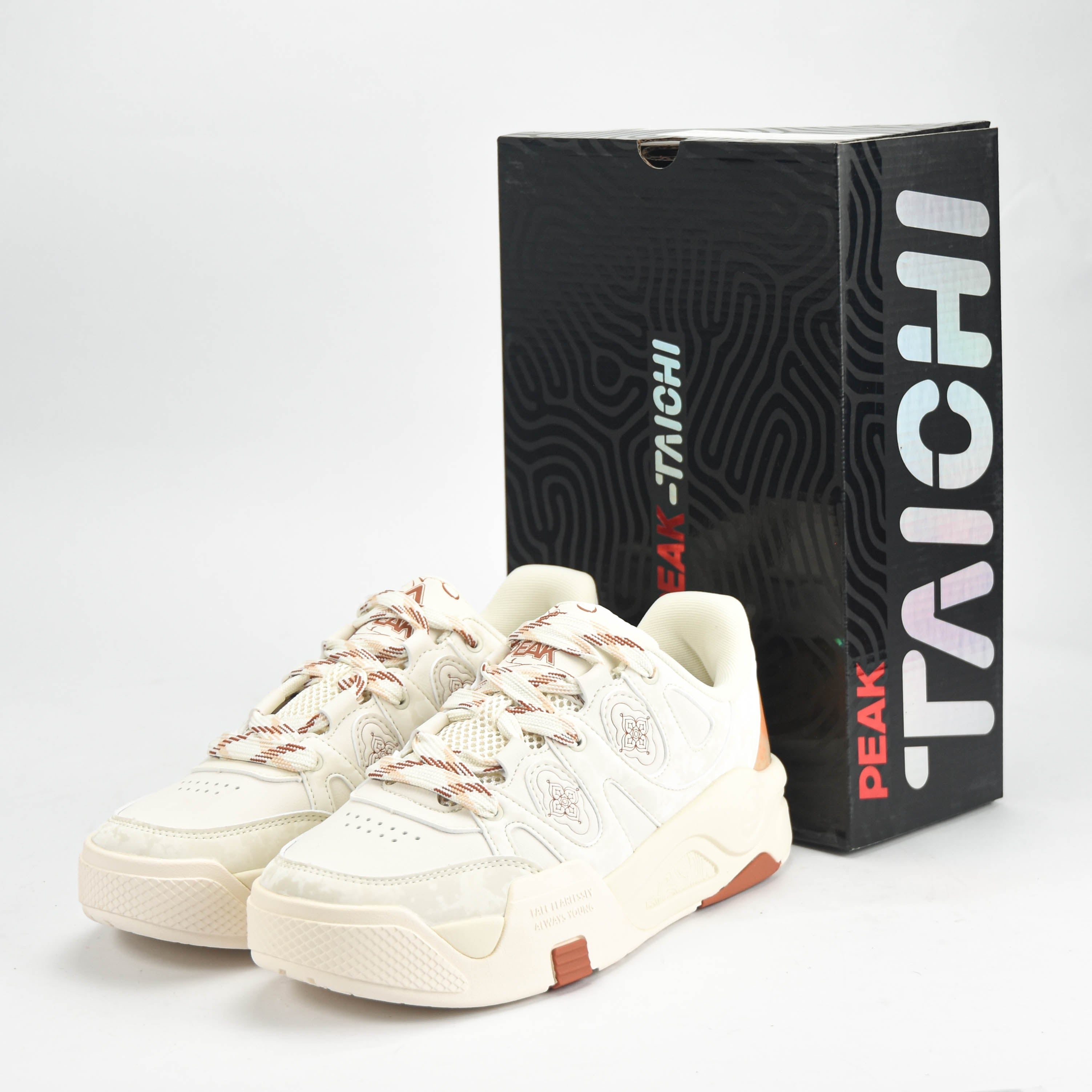 PEAK SHOES