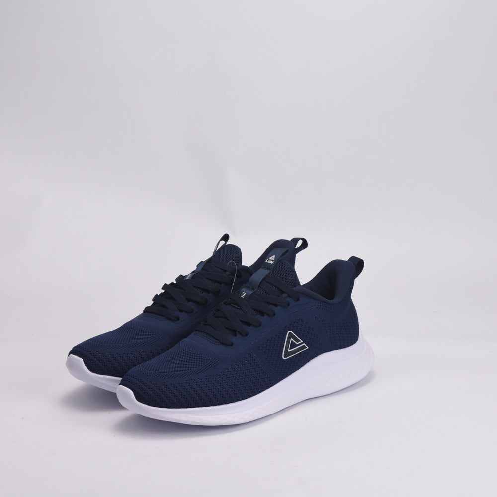 PEAK FOOTWEAR